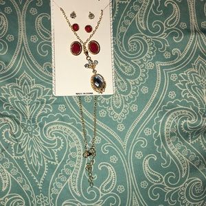 Necklace with earrings